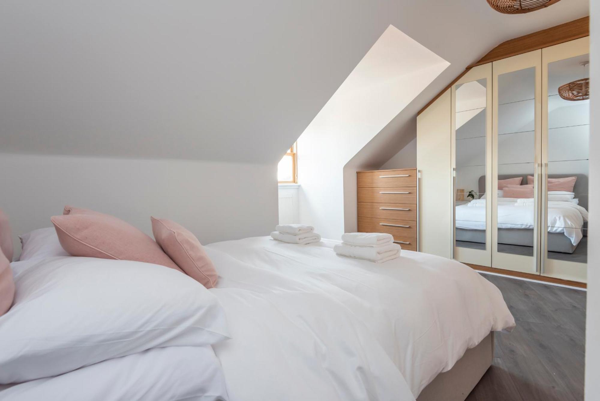 The Loft - Spacious Luxury 2 Bed 2 Bath With Free Secure Parking And Tube Close By Лондон Экстерьер фото